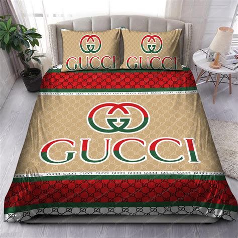 cheap gucci comforter set|Designer Luxury Blankets .